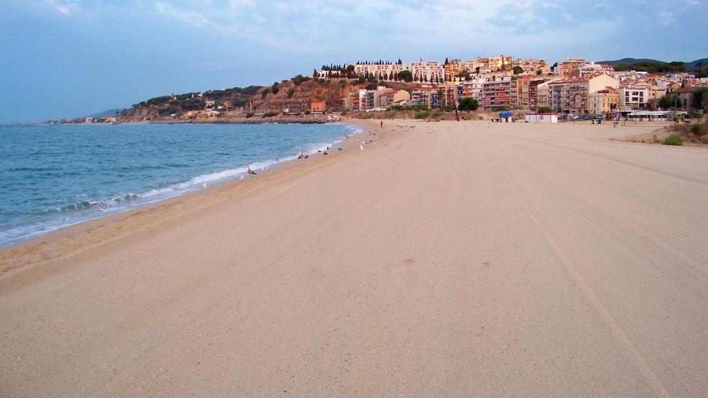Hostal Portofino Arenys de Mar Luaran gambar