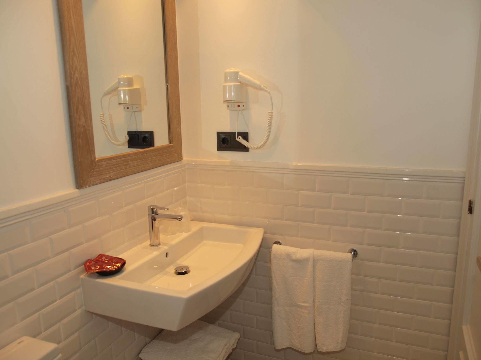 Hostal Portofino Arenys de Mar Luaran gambar